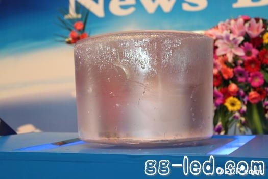 101.35公斤蓝宝石