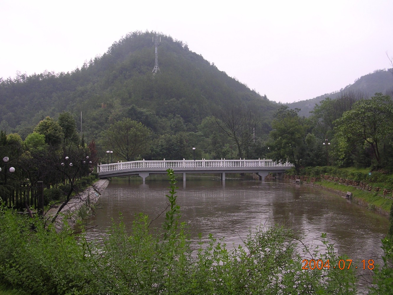 青色的岛