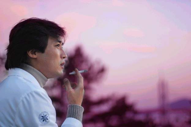 [贴图]明星抽烟百态，好帅喃！
