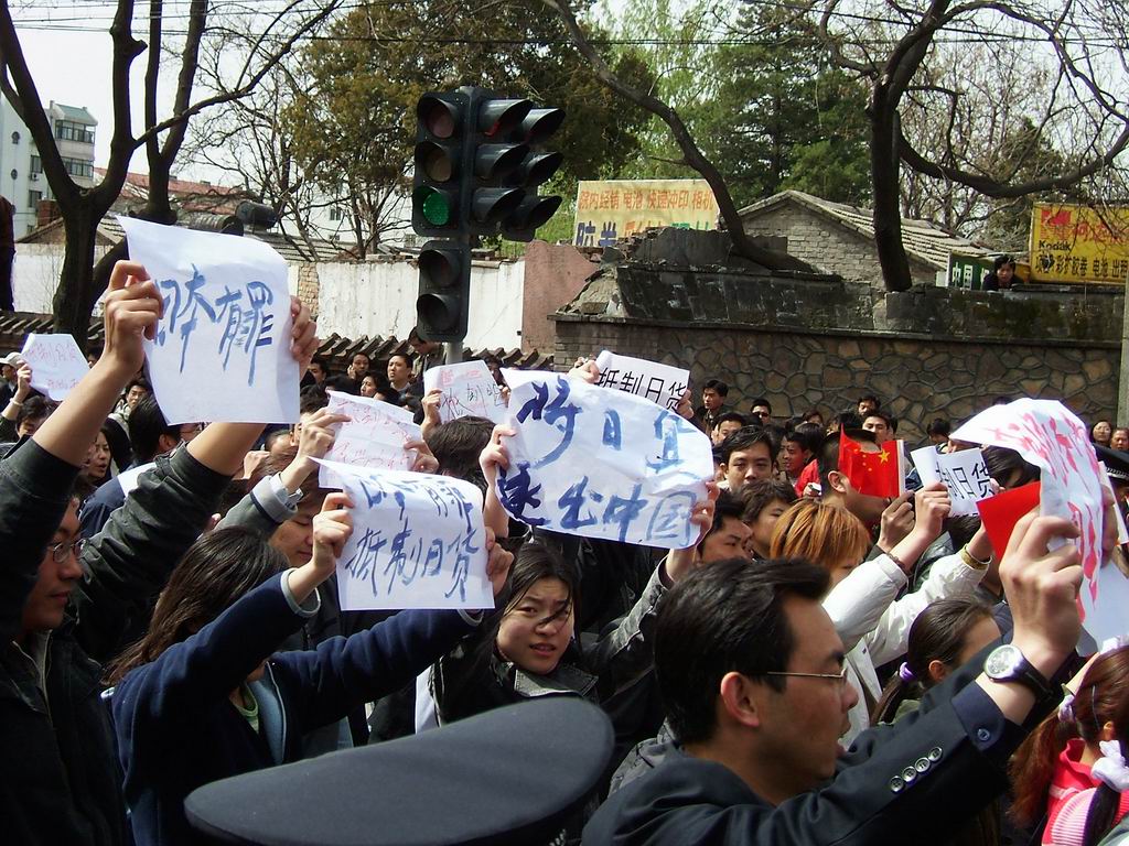 昨天中关村的pp，真是声势浩大呀
