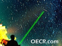 天文爱好者指星.jpg